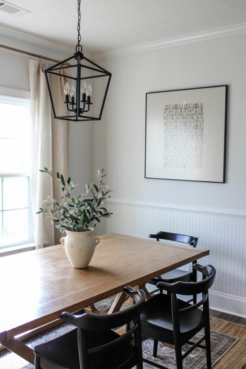 picture frame in a dining room